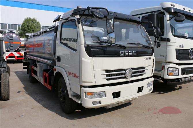 東風(fēng)多利卡8噸加油車
