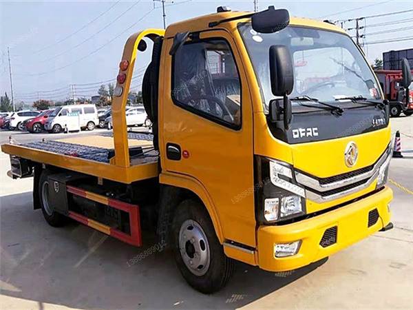 東風(fēng)多利卡一拖二藍(lán)牌清障車