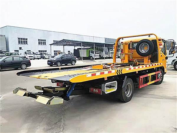 福田奧鈴一拖二藍(lán)牌清障車
